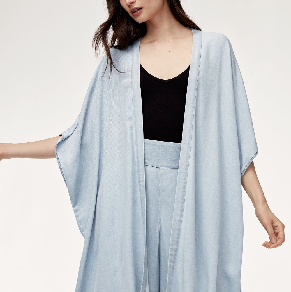 NWOT Aritzia Azure Skies Aitken Kimono in White